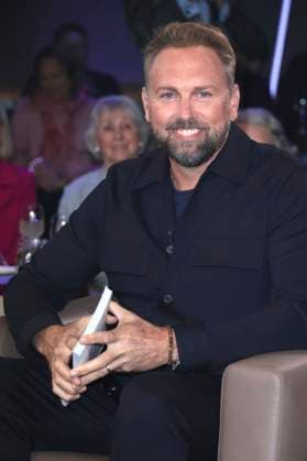 Steven Gätjen bei der Aufzeichnung der NDR Talk Show im NDR Fernsehstudio Lokstedt. Hamburg, 29.10.2025