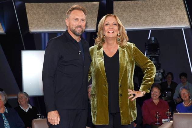Steven Gätjen und Bettina Tietjen bei der Aufzeichnung der NDR Talk Show im NDR Fernsehstudio Lokstedt. Hamburg, 29.10.2025