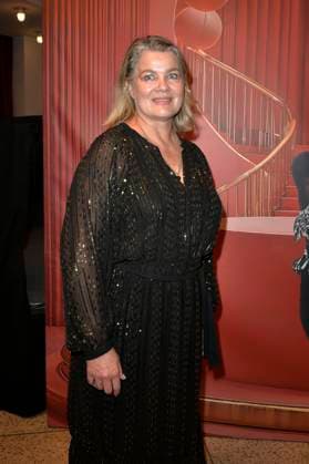 Birge Schade bei der Premiere des Theaterstücks Carmen darf nicht platzen in der Komödie am Kurfürstendamm im Ernst-Reuter-Saal. Berlin, 31.10.2025