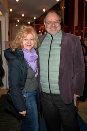 Markus Majowski mit Ehefrau Barbara Schilling bei der Premiere des Theaterstücks Carmen darf nicht platzen in der Komödie am Kurfürstendamm im Ernst-Reuter-Saal. Berlin, 31.10.2025