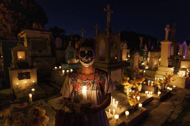 MERIDA, The Netherlands, 2025-10-31 19:06:23 Merida, October 31, 2025. As part of the Hanal Pixan (food for the souls), the Walk of the Souls (Paseo de las Animas) took place, starting from the common cemetery. Hanal Pixan is celebrated in the Yucatan during the Day of the Dead (Dia de Muertos) and has a Mayan origin. Photo: NLBEELD Robert Meerding Credit: NL Beeld Robert Meerding - Inc  Copyright: xx x