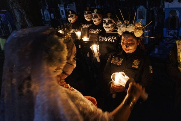 MERIDA, The Netherlands, 2025-10-31 19:17:15 Merida, October 31, 2025. As part of the Hanal Pixan (food for the souls), the Walk of the Souls (Paseo de las Animas) took place, starting from the common cemetery. Hanal Pixan is celebrated in the Yucatan during the Day of the Dead (Dia de Muertos) and has a Mayan origin. Photo: NLBEELD Robert Meerding Credit: NL Beeld Robert Meerding - Inc  Copyright: xx x