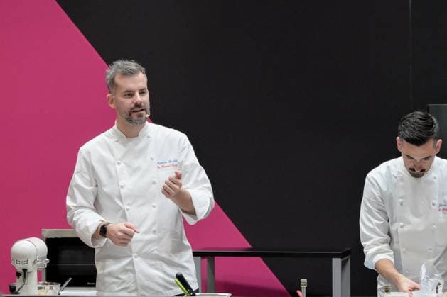 Salon Du Chocolat - Chefs from Le Bristol Chefs from Le Bristol : Johan Giacchetti Chef Chocolat maker (R) and Maxence Barbot (L) Pastry Chef for VoilaChef during the Pastry Show of the 30rd Salon Du Chocolat Et De La Patisserie - Chocolate Fair held at Parc des Expositions Porte de Versailles on October 31, 2025 in Paris, France.Photo by Jana Call me J ABACAPRESS.COM Paris Ile de France France  Copyright: xJanaxCallxmexJ ABACAx