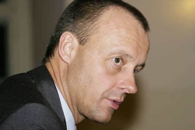 Friedrich Merz DEU, Deutschland,18.10.2004, Friedrich Merz bei einem Vortrag von Fritz Bolkestein, Mitglied der Europaeischen Kommision, zustaendig fuer Binnenmarkt, Steuern und Zollunion,Humboldt Universitaet zu Berlin *** Friedrich Merz DEU, Germany,18 10 2004, Friedrich Merz at a lecture by Fritz Bolkestein, Member of the European Commission, responsible for Internal Market, Taxation and Customs Union,Humboldt University of Berlin