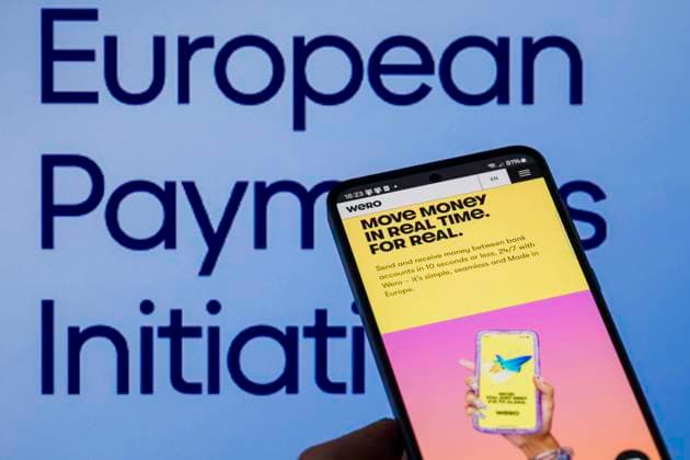 Wero - EPI - Photo Illustration The Wero web page displays on a mobile phone with the European Payments Initiative (EPI) in the background, in this photo illustration in Brussels, Belgium, on November 1, 2025. Brussels Belgium  Copyright: xJonathanxRaax originalFilename: raa-weroepip251101_npVgY.jpg