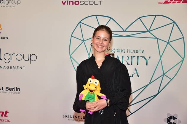 16. Laughing Hearts Charity Gala Malya, The Voice Kits 2024 Ankunft, roter Teppich zur 16. Laughing Hearts Charity Gala im JM Marriott Hotel in Berlin am 01.11.2025