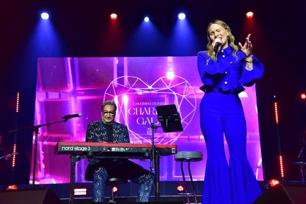 16. Laughing Hearts Charity Gala Evenyn Weigert, Mousse T. Musikproduzent Liveauftritt zur 16. Laughing Hearts Charity Gala im JM Marriott Hotel in Berlin am 01.11.2025