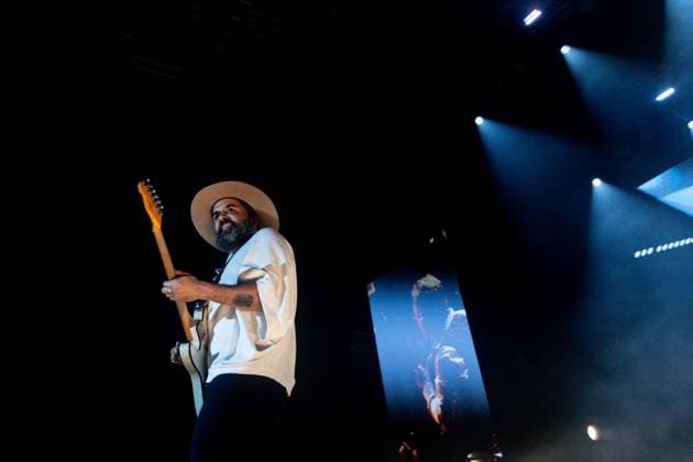 Love of Lesbian concert at the Movistar Arena The group Love of Lesbian, during their performance at the Movistar Arena, on November 1, 2025, in Madrid Spain They are one of the most iconic bands of Spanish indie pop, originally from Barcelona and formed in 1997 Led by Santi Balmes, the group is known for its poetic lyrics, emotional narrative and a musical style that oscillates between alternative pop, melodic rock and sonic experimentation 01 NOVEMBER 2025 LOVE OF LESBIAN BAND INDIE MUSIC BAND Madrid Madrid Spain  Copyright: xRicardoxRubiox 7071535