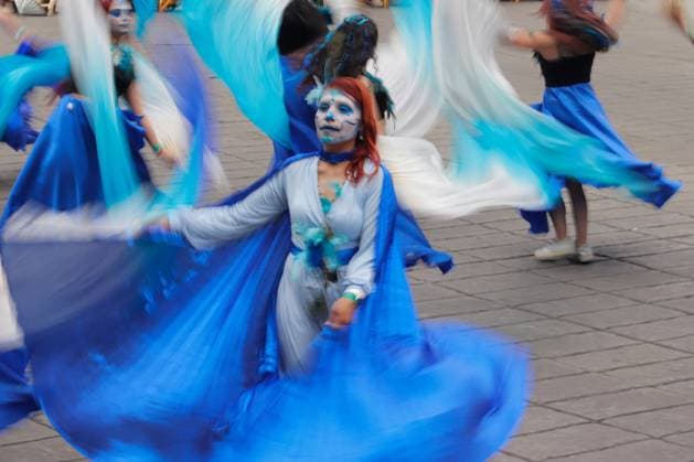 Annual Dia de Muertos Parade A woman taking part during the 2025 Dia de Muertos Parade at Paseo de la Reforma avenue on the Day of the Dead celebration. 1.5 million people attended the annual Dia de Muertos Parade. on November 1, 2025 in Mexico City, Mexico. (Photo by Carlos Santiago Eyepix Group) Copyright: xCarlosxSantiagox xEyepixxGroupx CS_01112025_124847
