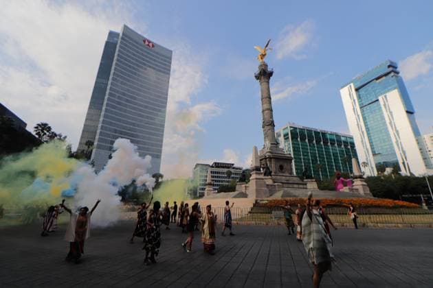 Annual Dia de Muertos Parade Persons taking part during the 2025 Dia de Muertos Parade at Paseo de la Reforma avenue on the Day of the Dead celebration. 1.5 million people attended the annual Dia de Muertos Parade. on November 1, 2025 in Mexico City, Mexico. (Photo by Carlos Santiago Eyepix Group) Copyright: xCarlosxSantiagox xEyepixxGroupx CS_01112025_124831