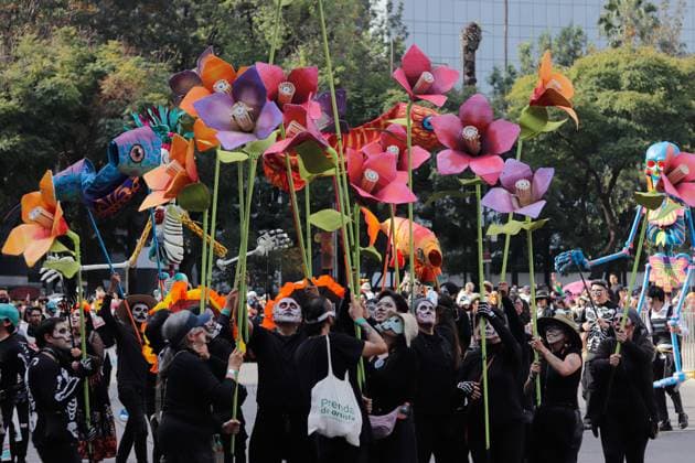 Annual Dia de Muertos Parade Persons taking part during the 2025 Dia de Muertos Parade at Paseo de la Reforma avenue on the Day of the Dead celebration. 1.5 million people attended the annual Dia de Muertos Parade. on November 1, 2025 in Mexico City, Mexico. (Photo by Carlos Santiago Eyepix Group) Copyright: xCarlosxSantiagox xEyepixxGroupx CS_01112025_124835