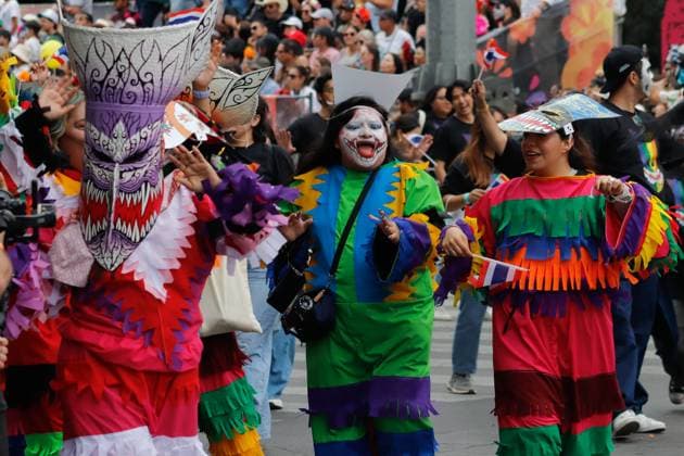Annual Dia de Muertos Parade Persons taking part during the 2025 Dia de Muertos Parade at Paseo de la Reforma avenue on the Day of the Dead celebration. 1.5 million people attended the annual Dia de Muertos Parade. on November 1, 2025 in Mexico City, Mexico. (Photo by Carlos Santiago Eyepix Group) Copyright: xCarlosxSantiagox xEyepixxGroupx CS_01112025_124877