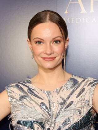 11 November 2025 - Los Angeles, California - Caitlin O Connor. ARTISA Medical Grade Skincare Launch Party held at The Grotto. Los Angeles USA - ZUMAa123 20251101_zaa_a123_041 Copyright: xADx