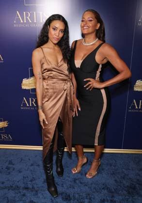 11 November 2025 - Los Angeles, California - Annie Ilonzeh, Claudia Jordan. ARTISA Medical Grade Skincare Launch Party held at The Grotto. Los Angeles USA - ZUMAa123 20251101_zaa_a123_064 Copyright: xADx