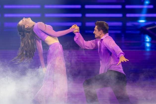 RTL-Tanzshow LetÂ s Dance RTL-Tanzshow LetÂ s Dance Live Tour in der WT Energiesysteme Arena Riesa You-Tuberin Ann-Kathrin Bendixen und Zsolt Sandor Cseke Riesa Sachsen Deutschland