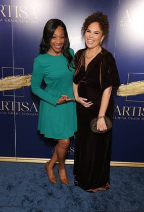 ARTISA Medical Grade Skincare Launch party at the Grotto in Dtla Featuring: Tiffany Haddish, Sonia Truesdale Where: Los Angeles, California, United States When: 02 Nov 2025 Credit: Faye s Vision Cover Images EDITORIAL USE ONLY. NOT FOR USE BY NEWSPAPERS BASED IN THE UK. Copyright: xx coverimg55235138
