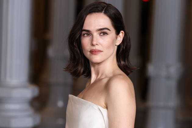 14th Annual LACMA Art + Film Gala 2025 Zoey Deutch arrives at the 14th Annual LACMA (Los Angeles County Museum of Art) Art + Film Gala 2025 presented by Gucci held at the Los Angeles County Museum of Art in Museum Row, Miracle Mile, Los Angeles, California, United States. Los Angeles County Museum of Art, Museum Row, Miracle Mile, Los Angeles, California, USA California United States  Copyright: xImagexPressxAgencyx originalFilename: collin-14thannu251102_np7ZO.jpg