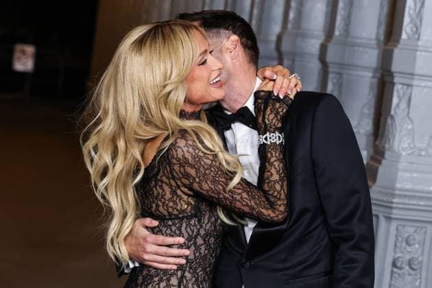 14th Annual LACMA Art + Film Gala 2025 Paris Hilton and husband Carter Reum arrive at the 14th Annual LACMA (Los Angeles County Museum of Art) Art + Film Gala 2025 presented by Gucci held at the Los Angeles County Museum of Art in Museum Row, Miracle Mile, Los Angeles, California, United States. Los Angeles County Museum of Art, Museum Row, Miracle Mile, Los Angeles, California, USA California United States  Copyright: xImagexPressxAgencyx originalFilename: collin-14thannu251102_npujT.jpg