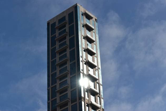 Daily Life In Kolkata A high-rise building is seen in Kolkata, India, on November 2, 2025. Kolkata India  Copyright: xSudiptaxDasx originalFilename: das-dailylif251102_npmeq.jpg