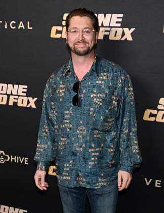 November 2, 2025, Beverly Hills, California, USA: American composer, pianist, and producer ALEX KOVACS attends Stone Cold Fox Los Angeles Red Carpet Premiere. Beverly Hills USA - ZUMAb173 20251102_aap_b173_053 Copyright: xBillyxBennightx