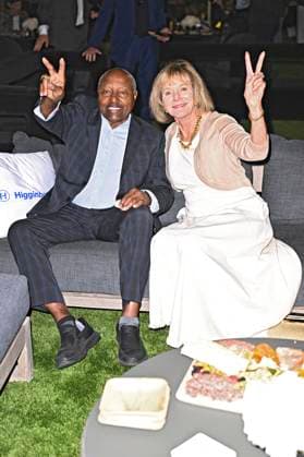 Don Buford mit Begleitung bei der VIP Par-Tee auf dem 6. Rod Dedeaux Foundation Charity Event im Riviera Country Club. Los Angeles, 02.11.2025