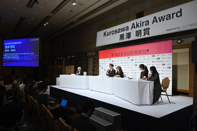 Kurosawa Akira Award at Tokyo International Film Festival 2025 TOKYO, JAPAN - NOVEMBER 3 : Japanese filmmaker Lee Sang-il (CL) and Academy Award-winning director Chloé Zhao (CR) attend the Kurosawa Akira Award press conference as they received the Kurosawa Akira Award during the Tokyo International Film Festival 2025, in Tokyo, Japan, on November 3, 2025. Lee, celebrated for his socially incisive Japanese dramas including Villain and Kokuho, joined Zhao, the Beijing-born director of Nomadland, in being honored for their outstanding contributions to world cinema. David Mareuil Anadolu Tokyo Japan. Editorial use only. Please get in touch for any other usage.  Copyright: x2025xAnadoluxDavidxMareuilx