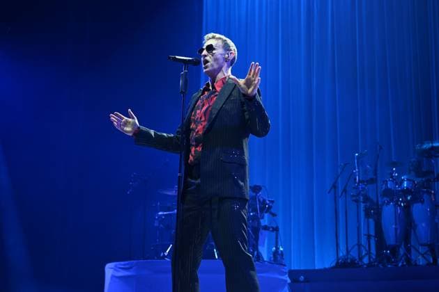Marti Pellow performing at O2 Arena in London LONDON, ENGLAND - NOVEMBER 02: Marti Pellow performing at O2 Arena, Greenwich as part of ˜Love Is All Around™ 30th Anniversary Tour on November 02, 2025 in London, England. CAP MAR MAR Great Britain Copyright: xMartinxHarris CapitalxPicturesx