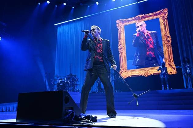 Marti Pellow performing at O2 Arena in London LONDON, ENGLAND - NOVEMBER 02: Marti Pellow performing at O2 Arena, Greenwich as part of ˜Love Is All Around™ 30th Anniversary Tour on November 02, 2025 in London, England. CAP MAR MAR Great Britain Copyright: xMartinxHarris CapitalxPicturesx