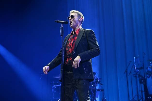 Marti Pellow performing at O2 Arena in London LONDON, ENGLAND - NOVEMBER 02: Marti Pellow performing at O2 Arena, Greenwich as part of ˜Love Is All Around™ 30th Anniversary Tour on November 02, 2025 in London, England. CAP MAR MAR Great Britain Copyright: xMartinxHarris CapitalxPicturesx