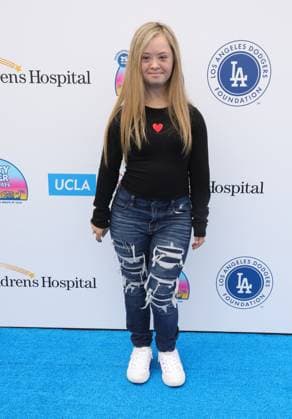 02 November 2025 - Los Angeles, California - Kennedy Garcia. 25th Annual Party on the Pier Benefiting UCLA Mattel Children s Hospital held at Santa Monica Pier in Santa Monica. Santa Monica USA - ZUMAa123 20251102_zaa_a123_145 Copyright: xADx
