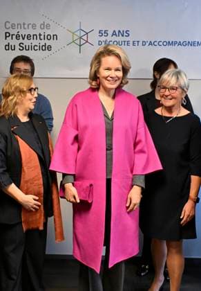 Queen Mathilde Visits Centre De Prevention Du Suicide BRUSSELS, BELGIUM - NOVEMBER 3 :Queen Mathilde visits the Centre de Prévention du Suicide in Brussels, an organisation dedicated to multifaceted suicide prevention through accessible and low-threshold telecare. The organisation offers support to people with suicidal thoughts or behaviour, and to their loved ones. .on November 03, 2025 in Brussels, Belgium, 03 11 2025 Brussels Belgium  Copyright: xBertxVanxDenxBrouckex