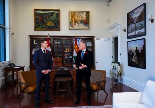 November 3, 2025, Ottawa, On, CAN: Prime Minister Mark Carney meets with Premier of Prince Edward Island Rob Lantz in Ottawa on Monday, Nov. 3, 2025. Ottawa CAN  - ZUMAc35_ 20251103_zaf_c35_046 Copyright: xSeanxKilpatrickx