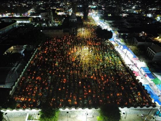 People Visit San Andres Mixquic cemetery on Dia de Muertos Celebration Aerial view of the San Andres Mixquic cemetery, located in Tlahuac, where people accompany their deceased loved ones in the traditional lighting ceremony on the Dia de Muertos celebration. on October 3, 2025 in Mexico City, Mexico. (Photo by Carlos Santiago Eyepix Group) Copyright: xCarlosxSantiagox xEyepixxGroupx CS_03112025_172462