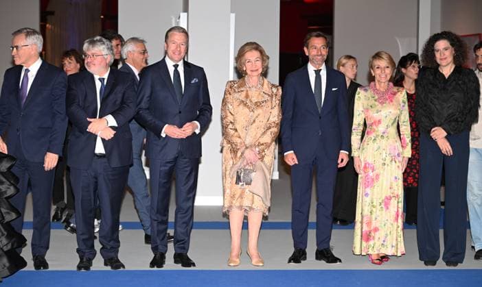 40th edition of the BMW Painting Prize Queen Dona Sofía presides over the presentation of the BMW Painting Prize and subsequent benefit concert to support the work of childrens food banks at the Teatro Real, on November 3, 2025, in Madrid Spain TEATRO REAL GENTE José Madrid Madrid Madrid Spain AWARD  Copyright: xJosÃ xOlivax 7074565