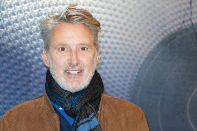 Valide Saison 3 Premiere Antoine de Caunes attending the Valide Saison 3 Premiere at the Grand Rex cinema in Paris, France on November 03, 2025. Photo by Aurore Marechal ABACAPRESS.COM Paris France  Copyright: xMarechalxAurore ABACAx