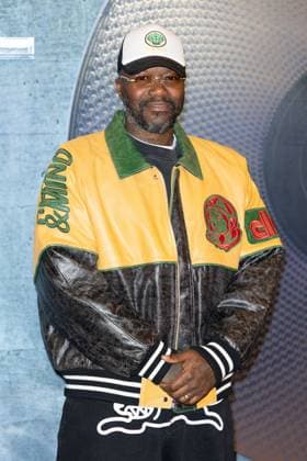 Valide Saison 3 Premiere Djibril Cisse attending the Valide Saison 3 Premiere at the Grand Rex cinema in Paris, France on November 03, 2025. Photo by Aurore Marechal ABACAPRESS.COM Paris France  Copyright: xMarechalxAurore ABACAx