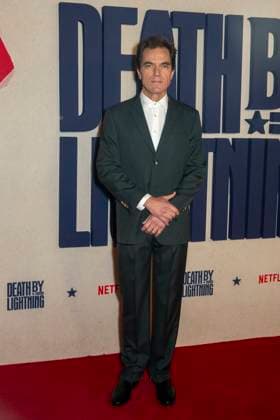 Netflix s Death by Lightning Limited Series Premiere, New York, USA - 03 Nov 2025 Michael Shannon attends Netflix s Death By Lightning New York Premiere at The Plaza Hotel New York United States Copyright: xRonxAdarx xSOPAxImagesx _radar_deathbylightning_20251103_01390