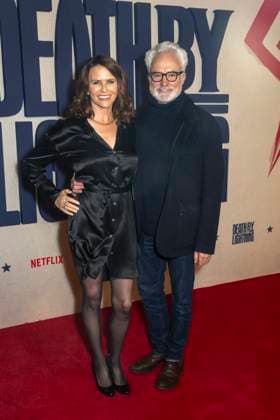 Netflix s Death by Lightning Limited Series Premiere, New York, USA - 03 Nov 2025 (L-R) Amy Landecker and Bradley Whitford attend Netflix s Death By Lightning New York Premiere at The Plaza Hotel New York United States Copyright: xRonxAdarx xSOPAxImagesx _radar_deathbylightning_20251103_01457