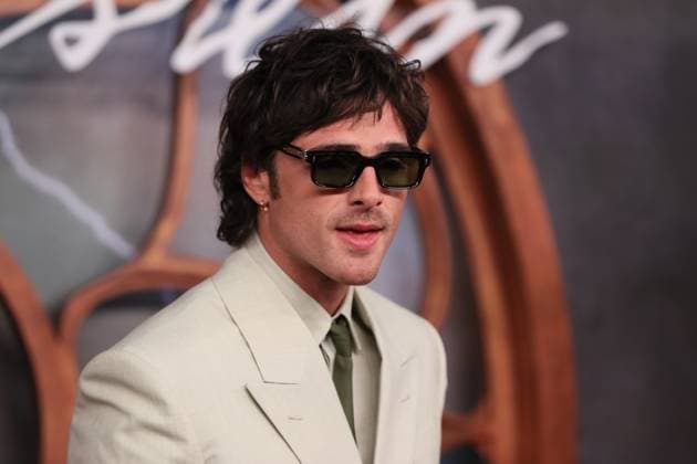 November 4, 2025, Mexico City, Ciudad de Mexico, Mexico: Actor Jacob Elordi attends the red carpet for the film Frankenstein at Colegio de San Ildefonso. on November 3, 2025 in Mexico City, Mexico. Mexico City Mexico - ZUMAe321 20251104_zea_e321_037 Copyright: xAlbertoxGuillenx
