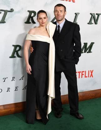 Premiere Of Netflix s Train Dreams Felicity Jones and Joel Edgerton arrive at the Premiere Of Netflix s Train Dreams held at The Egyptian Theatre Hollywood in Hollywood, Los Angeles, California, United States. The Egyptian Theatre Hollywood, Hollywood, Los Angeles, California, USA California United States  Copyright: xImagexPressxAgencyx originalFilename: collin-premiere251104_npIgG.jpg