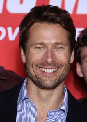 Glen Powell at the premiere of Running Man at the UGC Ciné Cité Bercy cinema in Paris on 3 November 2025 Denis Guignebourg Bestimage Premiere of Running Man at the UGC Ciné Cité Bercy cinema in Paris on 3 November 2025 Paris France  Copyright: xDenisxGuignebourgx xBestimagexDenisxGuignebourgx xBestimagex