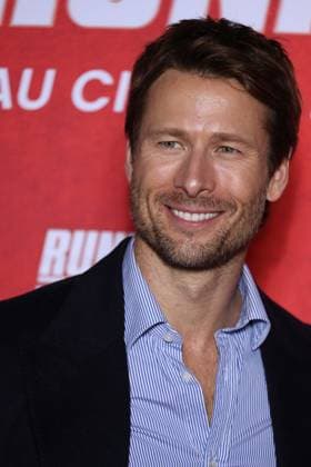 Glen Powell at the premiere of Running Man at the UGC Ciné Cité Bercy cinema in Paris on 3 November 2025 Denis Guignebourg Bestimage Premiere of Running Man at the UGC Ciné Cité Bercy cinema in Paris on 3 November 2025 Paris France  Copyright: xDenisxGuignebourgx xBestimagexDenisxGuignebourgx xBestimagex