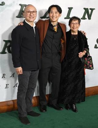 Premiere Of Netflix s Train Dreams HOLLYWOOD, LOS ANGELES, CALIFORNIA, USA - NOVEMBER 03: American martial artist, actor, and stuntman Alfred Hsing arrives at the Premiere Of Netflix s Train Dreams held at The Egyptian Theatre Hollywood on November 3, 2025 in Hollywood, Los Angeles, California, United States., Credit:Juan Pablo Rico Avalon United States, California, Hollywood, The Egyptian Theatre Hollywood Copyright: xJuanxPabloxRicox xAvalonx 1050184809