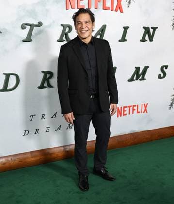 Premiere Of Netflix s Train Dreams HOLLYWOOD, LOS ANGELES, CALIFORNIA, USA - NOVEMBER 03: Canadian actor Nathaniel Arcand arrives at the Premiere Of Netflix s Train Dreams held at The Egyptian Theatre Hollywood on November 3, 2025 in Hollywood, Los Angeles, California, United States., Credit:Juan Pablo Rico Avalon United States, California, Hollywood, The Egyptian Theatre Hollywood Copyright: xJuanxPabloxRicox xAvalonx 1050186126