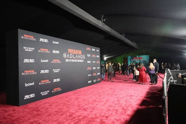 November 3, 2025, Los Angeles, California, USA: General Atmosphere at the World Premiere of 20th Century Studios Predator: Badlands at the TCL Chinese Theatre IMAX Los Angeles USA - ZUMAg107 20251103_zep_g107_077 Copyright: xNinaxPrommerx