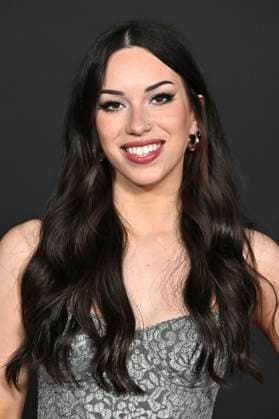 Carly King bei der Premiere des Kinofilms Predator: Badlands im TCL Chinese Theater. Los Angeles, 03.11.2025