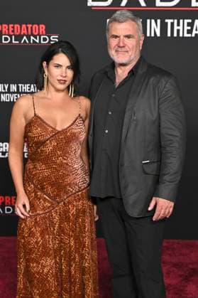 Bella Balsamo und Alec Gillis bei der Premiere des Kinofilms Predator: Badlands im TCL Chinese Theater. Los Angeles, 03.11.2025