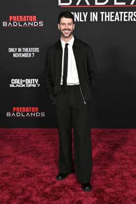 Jonathan Tilkin bei der Premiere des Kinofilms Predator: Badlands im TCL Chinese Theater. Los Angeles, 03.11.2025