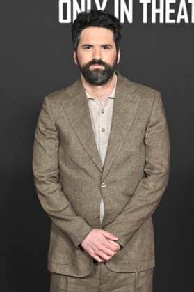 Dan Trachtenberg bei der Premiere des Kinofilms Predator: Badlands im TCL Chinese Theater. Los Angeles, 03.11.2025