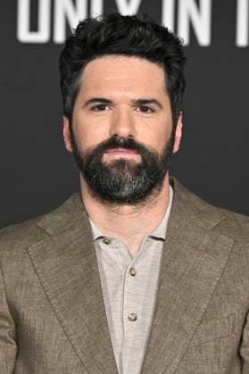 Dan Trachtenberg bei der Premiere des Kinofilms Predator: Badlands im TCL Chinese Theater. Los Angeles, 03.11.2025